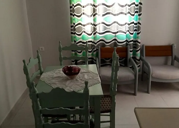 Paris House 3